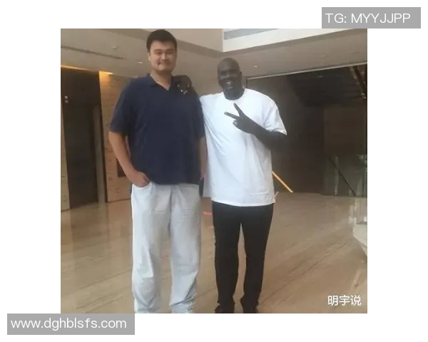 姚明驾驶跑车的背后故事与篮球巨星的生活方式揭秘 姚明驾驶跑车的背后故事与篮球巨星的生活方式揭秘