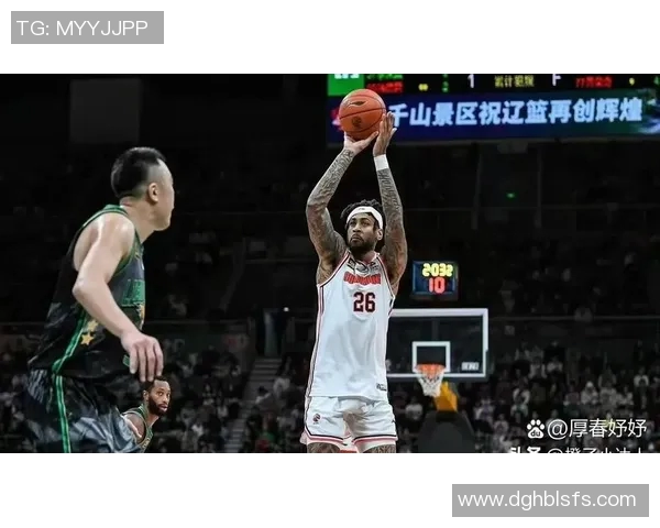 广东宏远主场力克辽宁本钢,取得连胜,保持不败纪录 广东宏远主场力克辽宁本钢,取得连胜,保持不败纪录